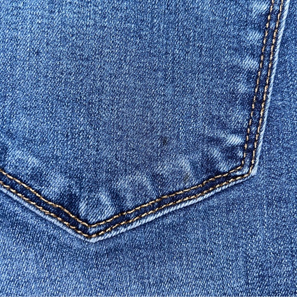 Old Navy RockStar Low Rise Super Skinny - Picture 7 of 7